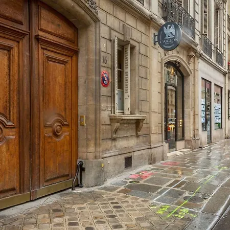 Charming Studio Ideally Located Madeleine / Vendome Appartement